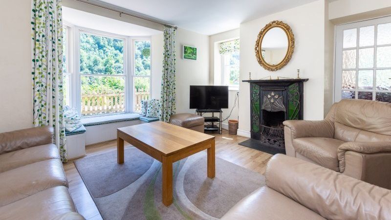 Holly Tree House - Stunning location by the River Wye in Symonds Yat,…